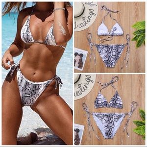 NEW‼️ Snake print padded two-piece string- bikini